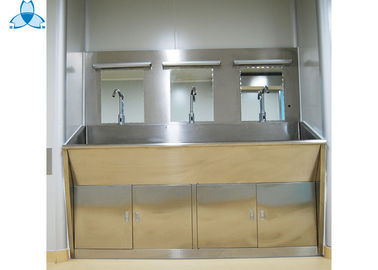 Tres gabinetes del lavabo del cuarto de baño de la mano de los espejos que se lavan con la inducción automática de tres posiciones
